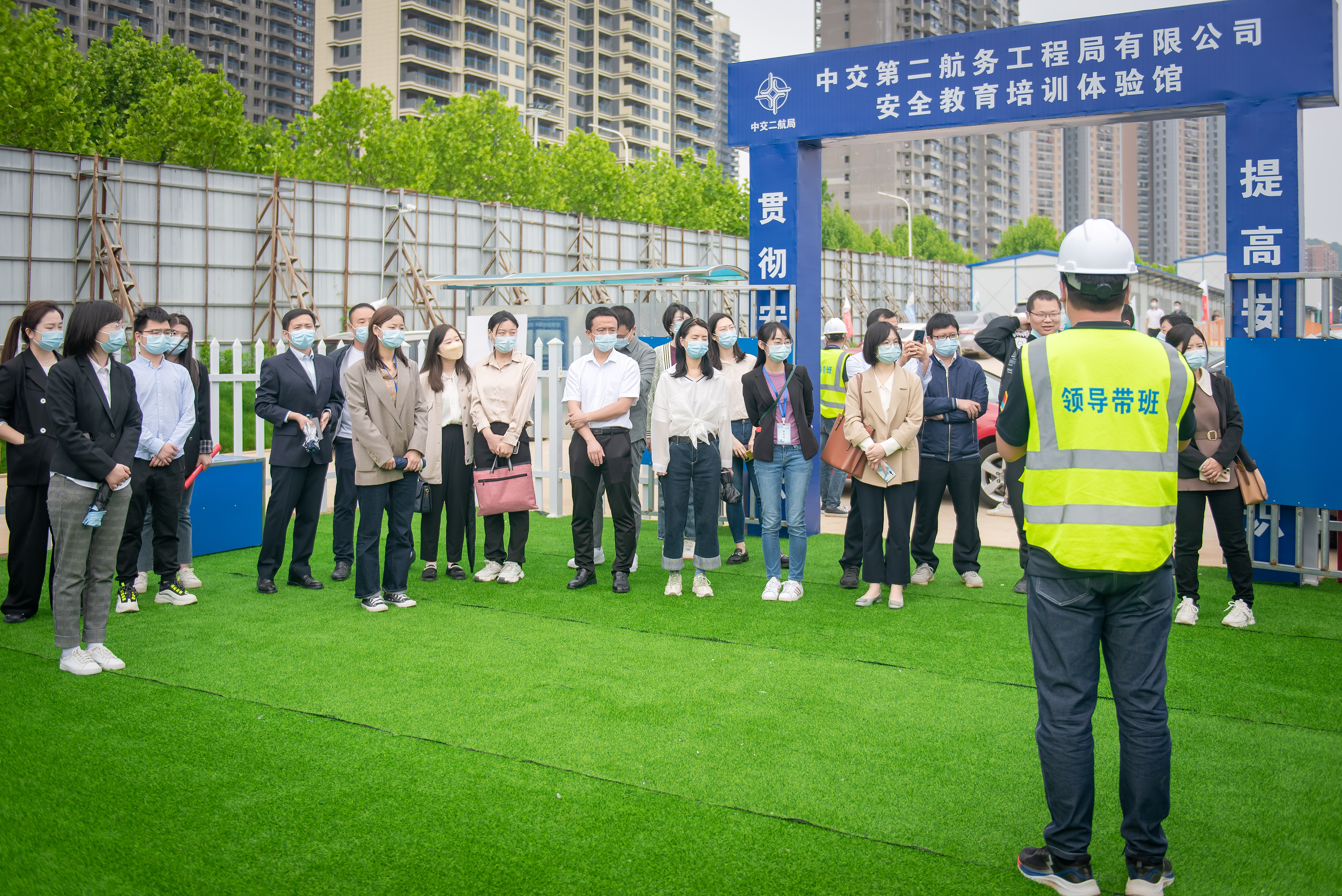 生物创新园二期 参观.jpg